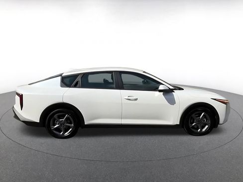 Used 2025 Kia K4 FWD image 16