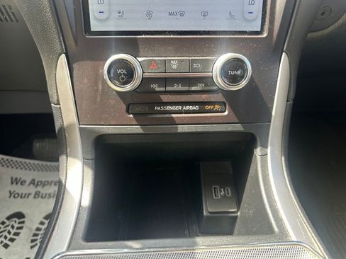 Used 2021 Ford Edge SEL w/ Convenience Package AWD/4WD image 19