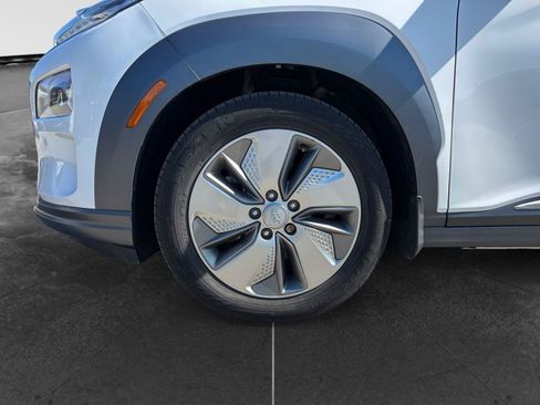 Used 2021 Hyundai Kona Ultimate w/ Cargo Package FWD image 9