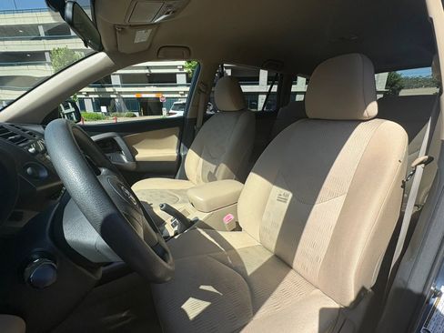 Used 2010 Toyota RAV4 2WD image 11