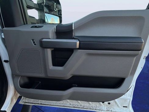 Used 2017 Ford F250 XLT AWD/4WD image 19