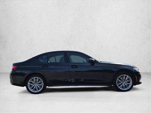 Used 2023 BMW 330i xDrive Sedan w/ Premium Package AWD/4WD image 4