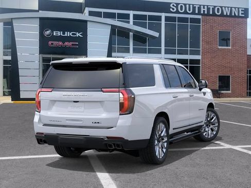 New 2026 GMC Yukon XL Denali Ultimate w/ LPO, Floor Liner Package AWD/4WD image 4
