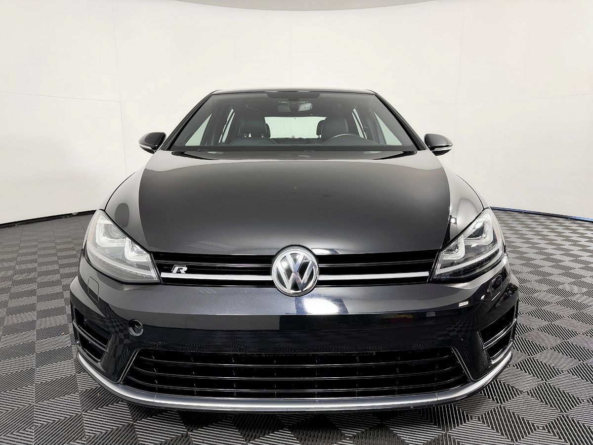 Used 2017 Volkswagen Golf 4-Door AWD/4WD image 4