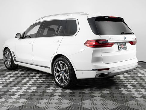 Used 2022 BMW X7 xDrive40i w/ Premium Package image 4