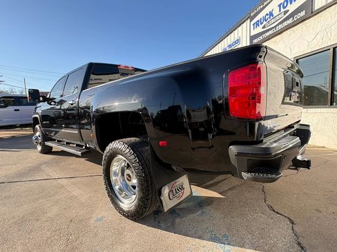Used 2019 GMC Sierra 3500 Denali w/ Duramax Plus Package image 2