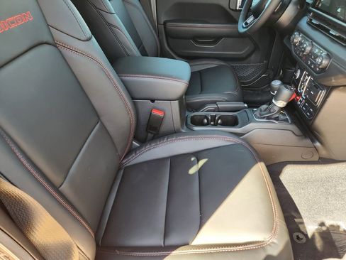 New 2026 Jeep Gladiator Rubicon image 10