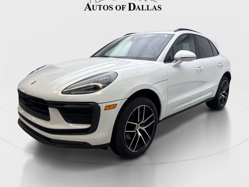 Used 2023 Porsche Macan AWD/4WD image 2