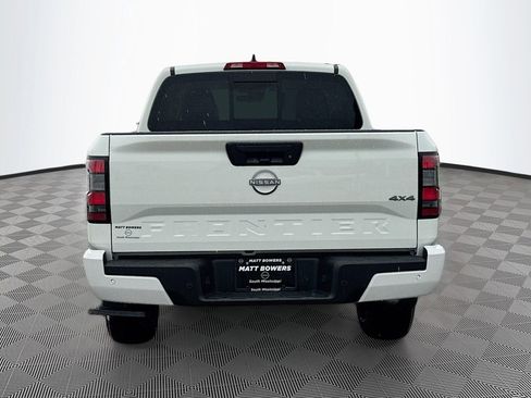 Certified 2025 Nissan Frontier SV AWD/4WD image 6