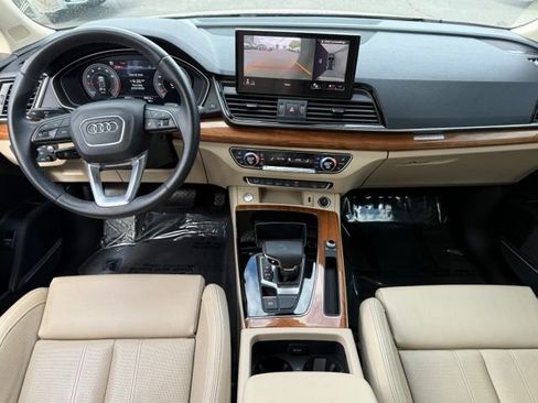 Used 2021 Audi Q5 Prestige w/ Prestige Package AWD/4WD image 23