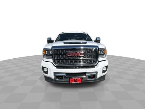 Certified 2019 GMC Sierra 2500 Denali image 3