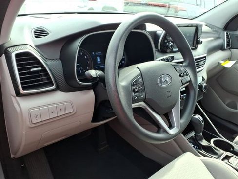 Used 2019 Hyundai Tucson SE image 8