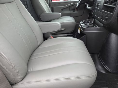 New 2026 GMC Savana 2500 Work Van w/ Driver Convenience Package image 20