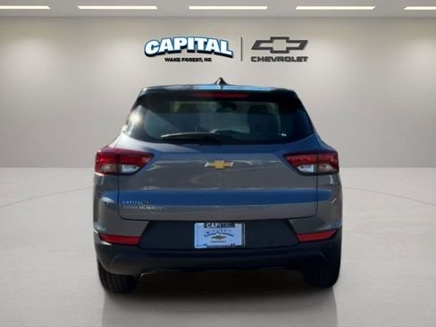 Used 2022 Chevrolet TrailBlazer LS image 4