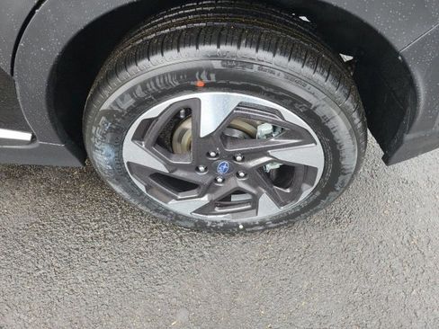 Certified 2025 Subaru Crosstrek 2.5i Limited w/ Crosstrek Mirror Package image 22