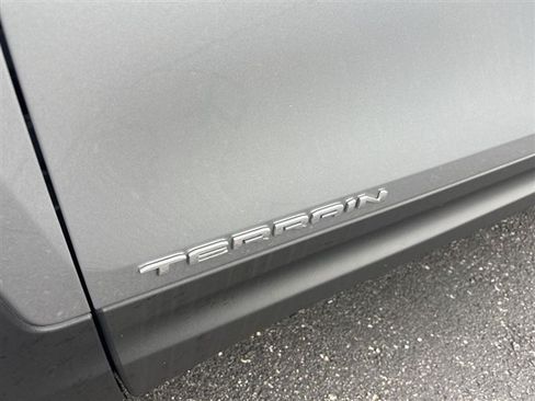 Certified 2023 GMC Terrain SLE w/ Driver Convenience Package FWD image 31