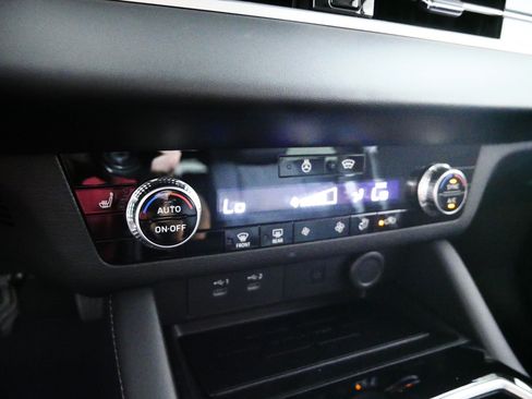 New 2026 Mitsubishi Outlander SE AWD/4WD image 7