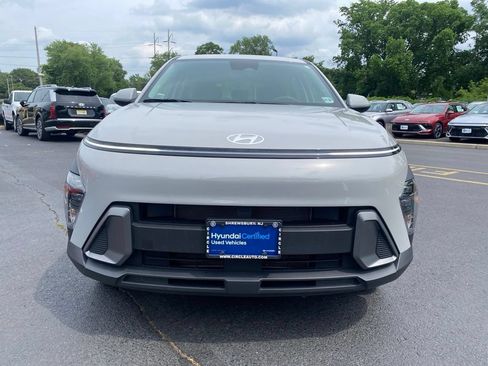 Certified 2024 Hyundai Kona SE AWD/4WD image 3