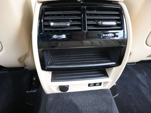 Used 2022 BMW 530i w/ Convenience Package RWD image 32