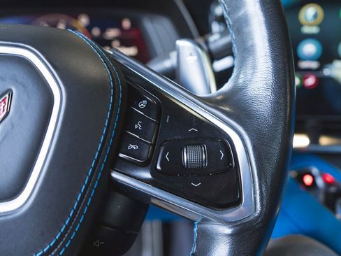 Used 2021 Chevrolet Corvette Stingray Premium Cpe w/ Z51 Performance Package image 23