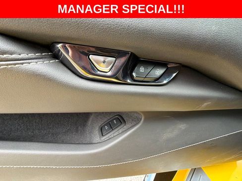 Certified 2025 Chevrolet Corvette Z06 w/ Stealth Interior Trim Package RWD image 44