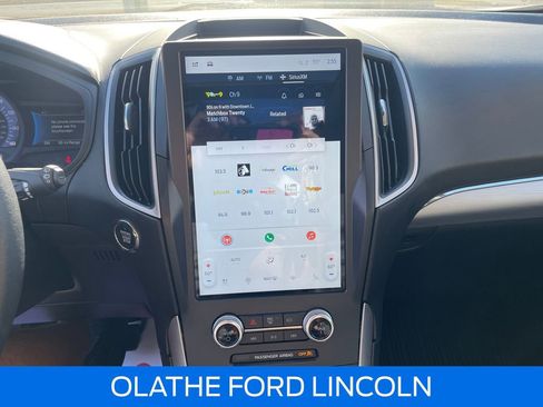 Used 2022 Ford Edge SEL w/ Convenience Package image 14