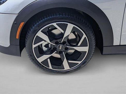 Certified 2025 MINI Cooper S FWD image 22