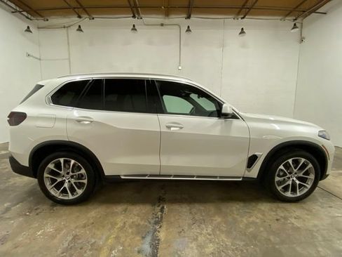 Used 2026 BMW X5 xDrive40i AWD/4WD image 6