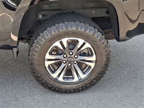 Used 2022 Chevrolet Colorado Z71 image 29