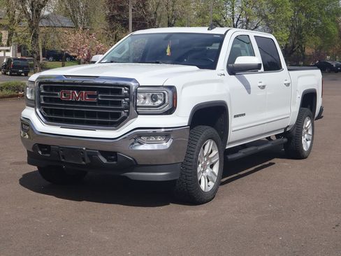 Used 2016 GMC Sierra 1500 SLE w/ SLE Value Package AWD/4WD image 1