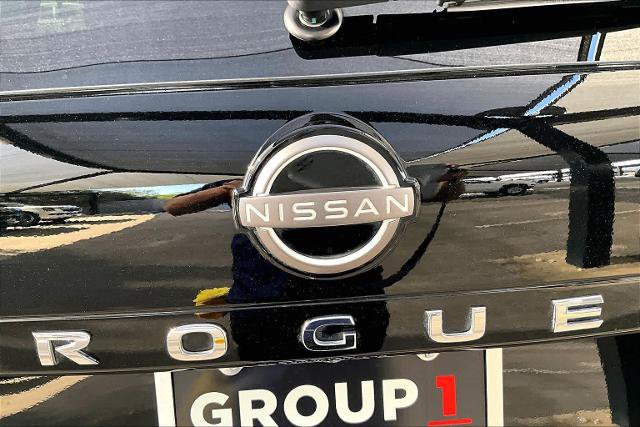 Certified 2023 Nissan Rogue SV FWD image 30