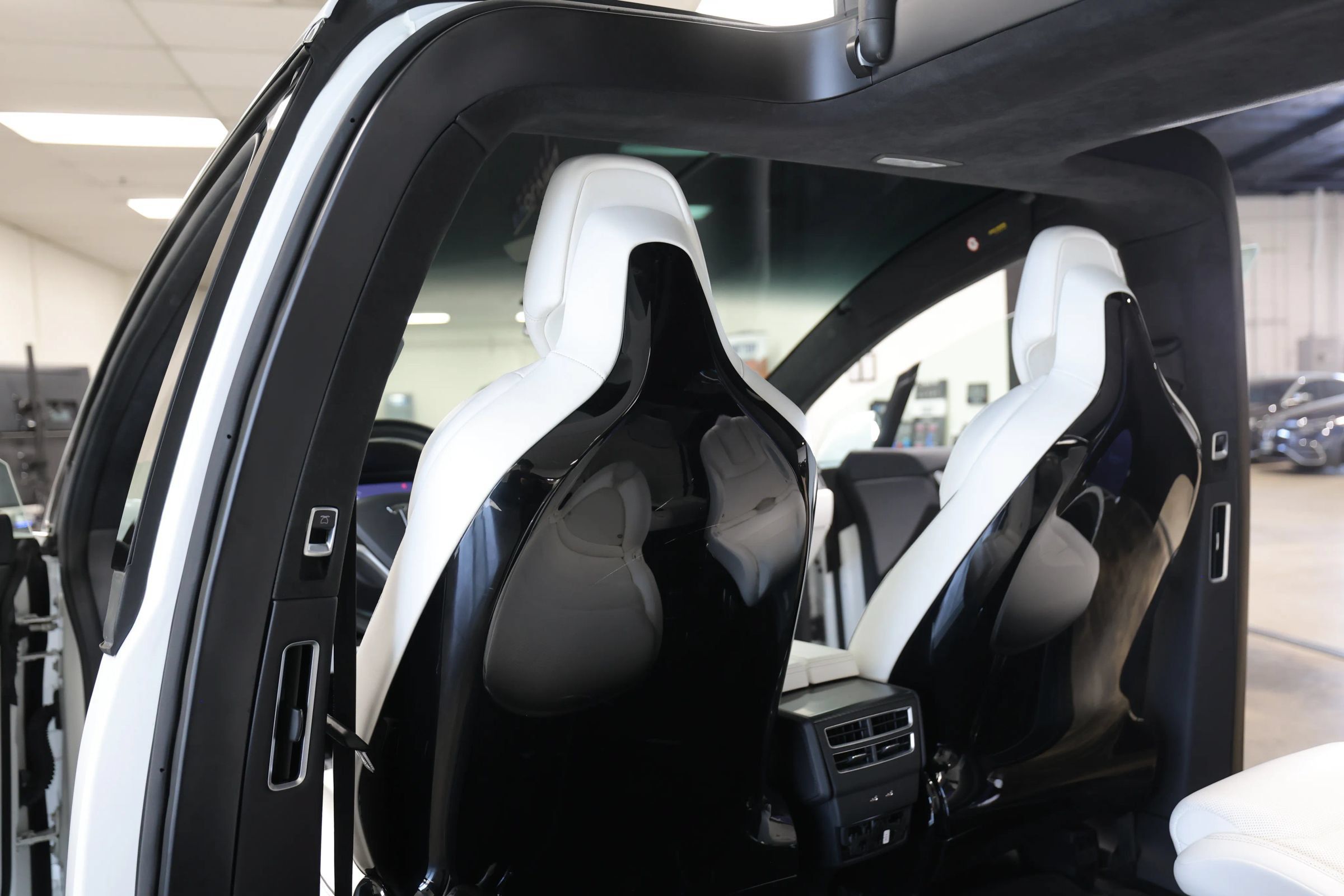 Used 2016 Tesla Model X Performance AWD/4WD image 44