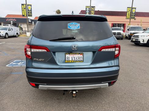 Used 2019 Honda Pilot EX image 4