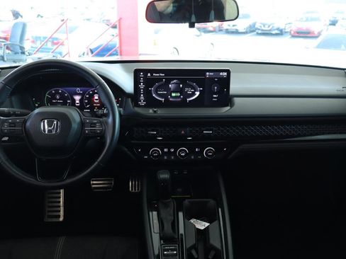 Used 2025 Honda Accord Sport image 16