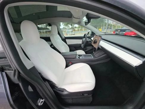 Used 2022 Tesla Model Y Performance AWD/4WD image 8