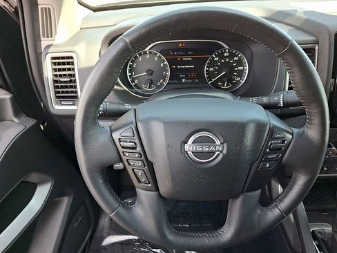 Certified 2024 Nissan Frontier SV w/ Technology Package RWD image 18