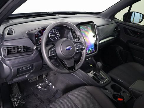 Used 2025 Subaru Forester Premium w/ Convenience Package #1 image 7