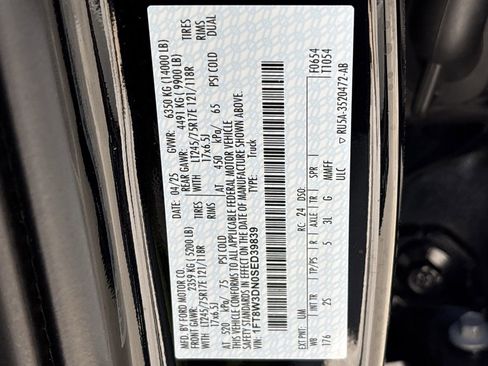 Certified 2025 Ford F350 XLT w/ FX4 Off-Road Package image 30