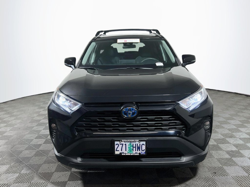 Certified 2021 Toyota RAV4 XLE AWD/4WD image 2