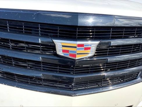 Used 2019 Cadillac Escalade Premium Luxury AWD/4WD image 5