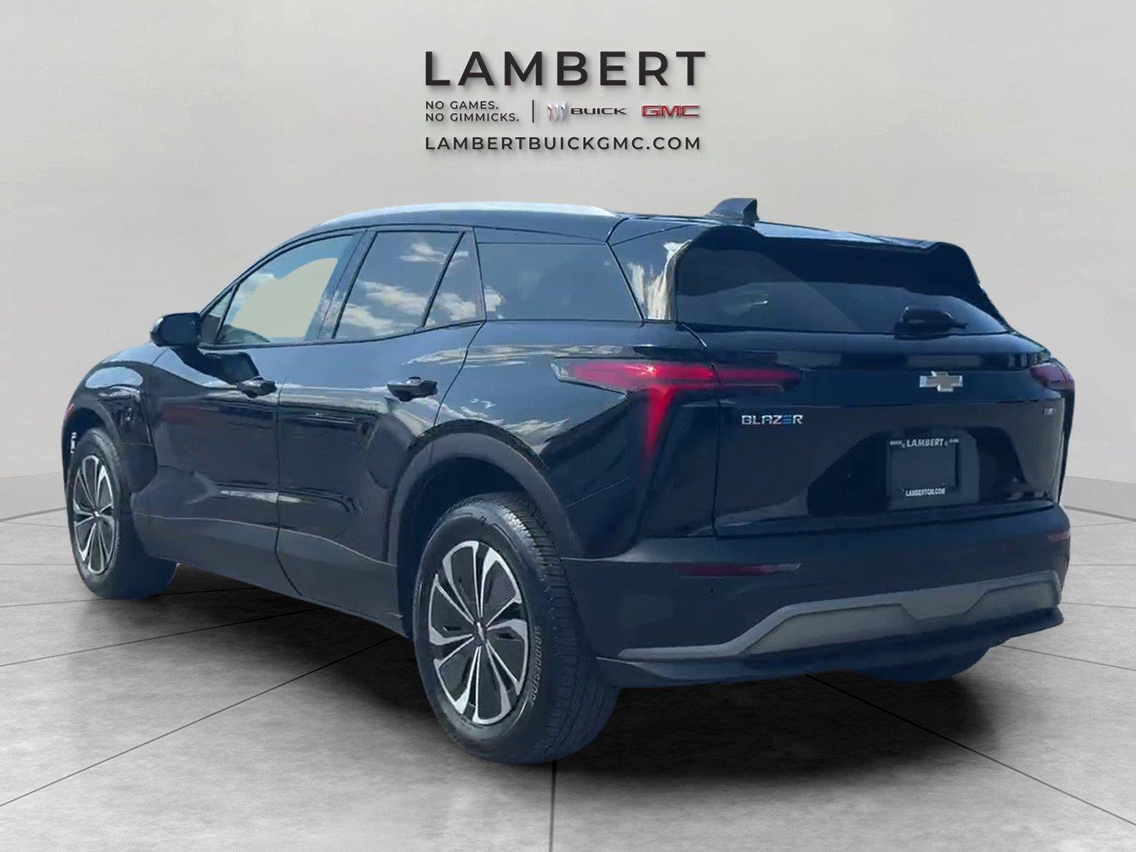Used 2024 Chevrolet Blazer EV LT AWD/4WD image 7
