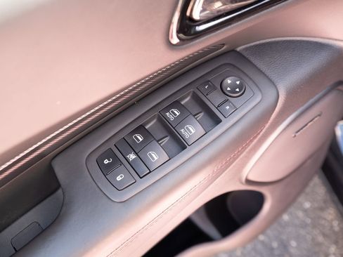 Used 2022 Dodge Durango R/T AWD/4WD image 17