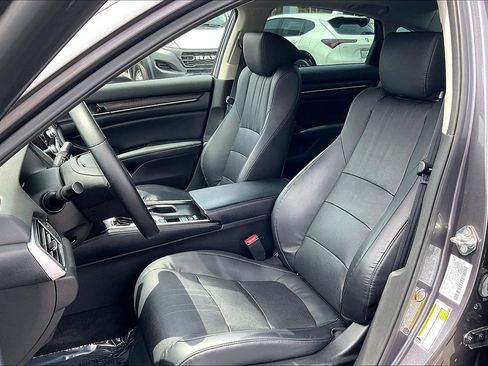 Used 2018 Honda Accord EX-L image 17