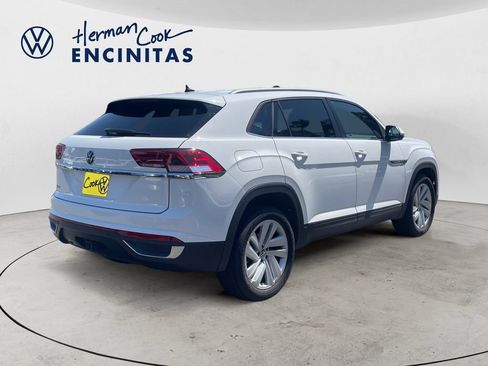 Certified 2023 Volkswagen Atlas Cross Sport SE FWD image 5