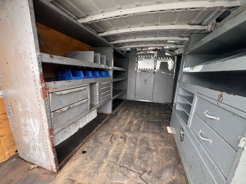 Used 2021 Nissan NV 1500 SV image 17