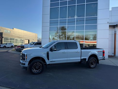 Used 2025 Ford F250 Platinum image 26