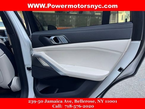 Used 2022 BMW X6 xDrive40i w/ Executive Package AWD/4WD image 28