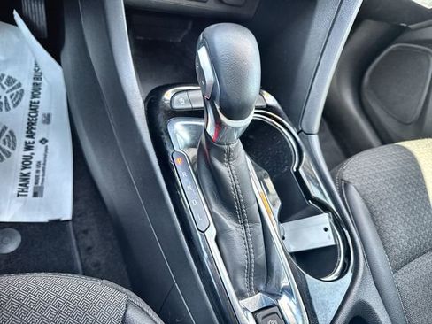 Used 2022 Buick Encore GX Select image 28