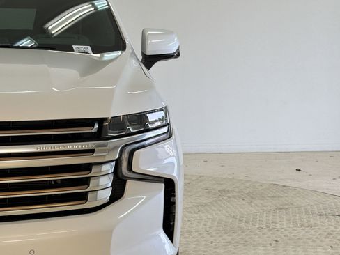 Used 2024 Chevrolet Tahoe High Country w/ Advanced Technology Package AWD/4WD image 11