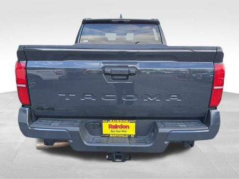 Used 2025 Toyota Tacoma TRD Off-Road image 7